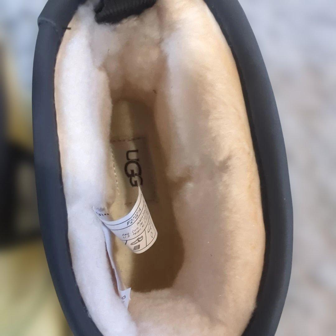 未使用　UGG 22cm　レインブーツ　スノーブーツ