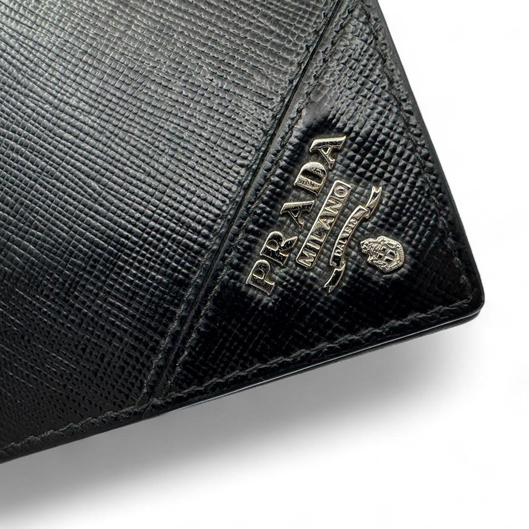 美品　プラダ　マネークリップ サフィアーノレザー 三つ折り カードケース