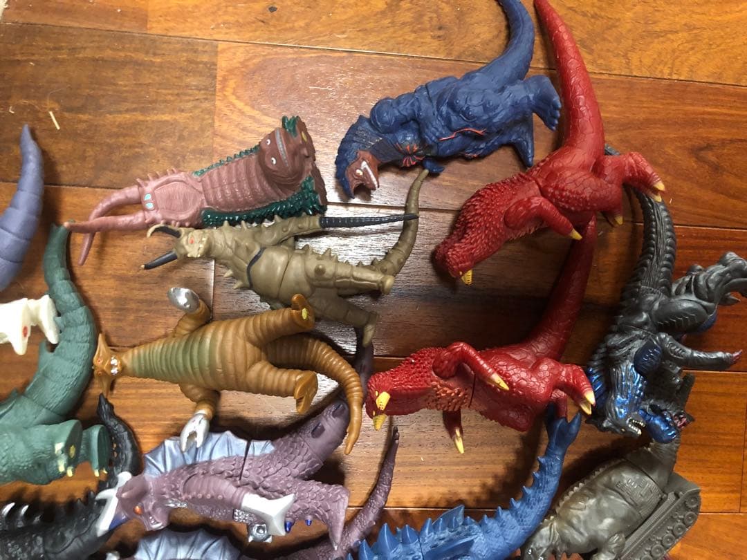 d*9様 ウルトラマン ウルトラ怪獣 ソフビ ウルトラ怪獣500 ライブサイン付