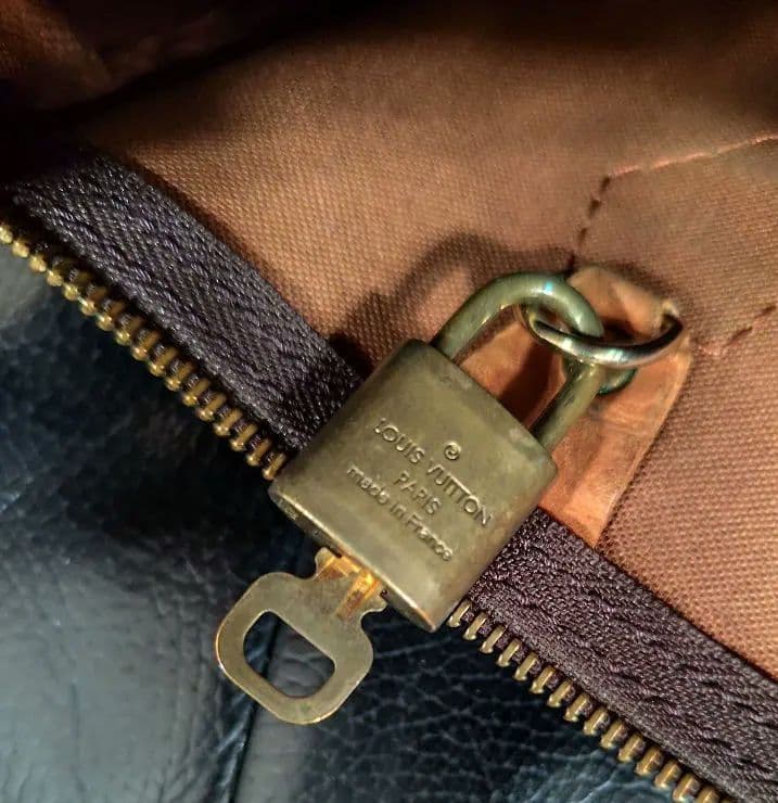 LOUIS VUITTON ルイ ヴィトン モノグラム スピーディ30 バッグ