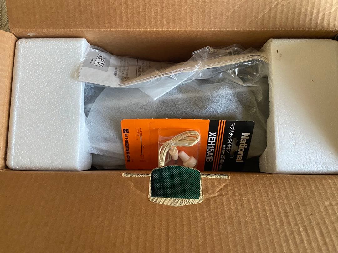 オーディオ機器　ラジオ　SONY CFM-175TV