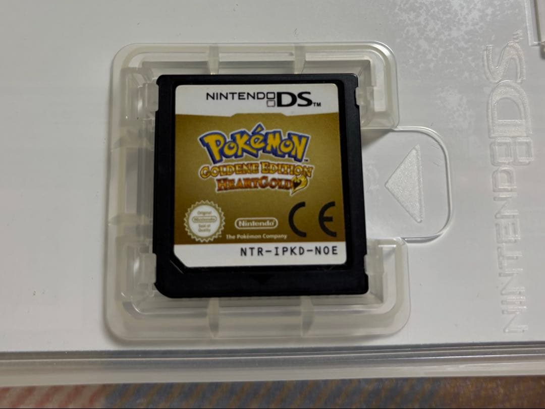 ポケモン ハートゴールド ドイツ語 未使用のポケウォーカー付き