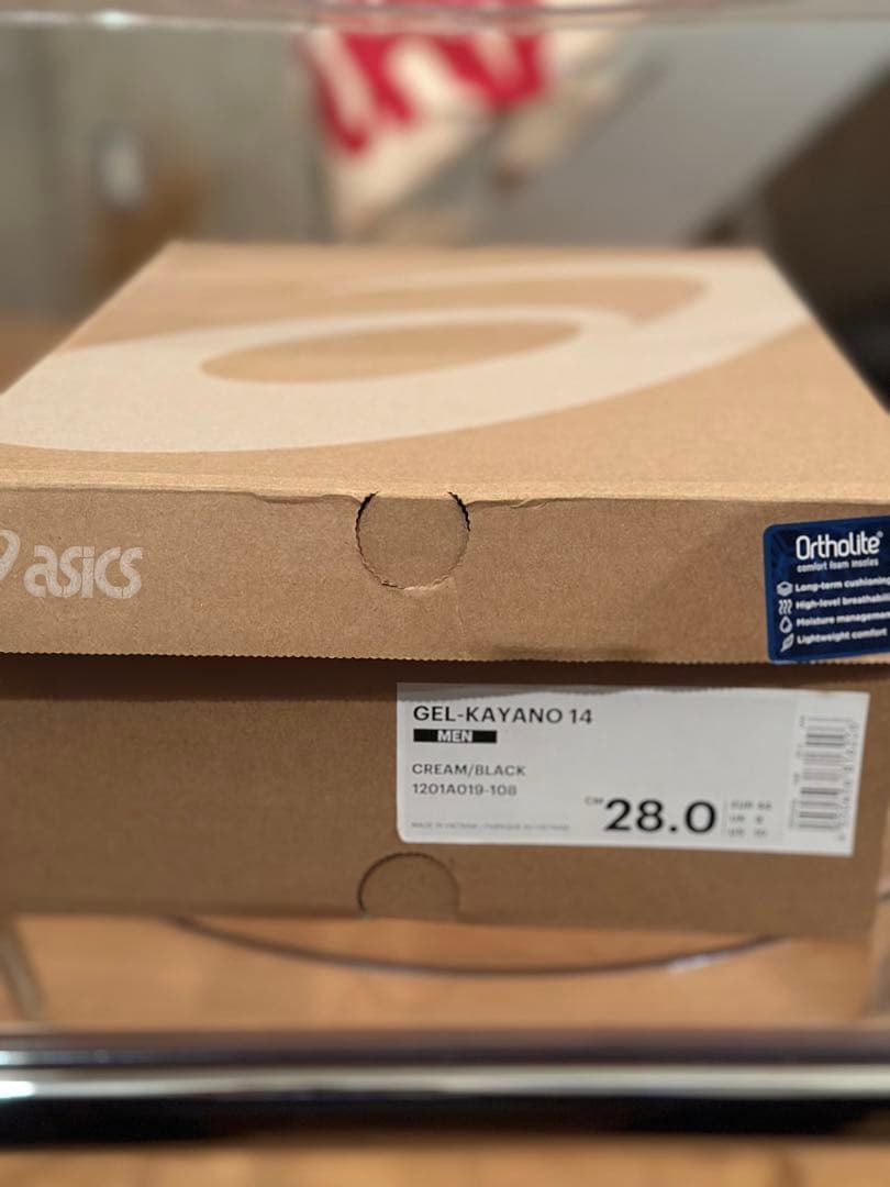 ASICS GEL-KAYANO 14 クリーム/ブラック 28.0