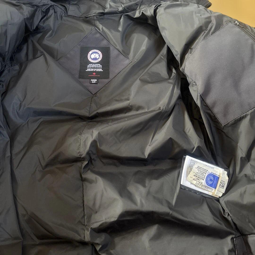   ブラック ダウンジャケット M〜L