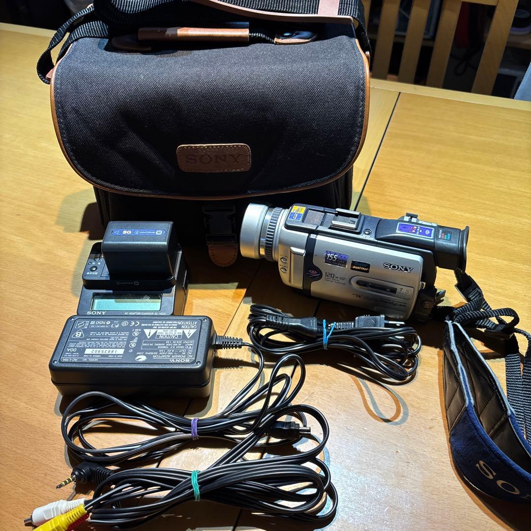 SONY DCR-TRV30 MiniDV、デジタルビデオカメラ