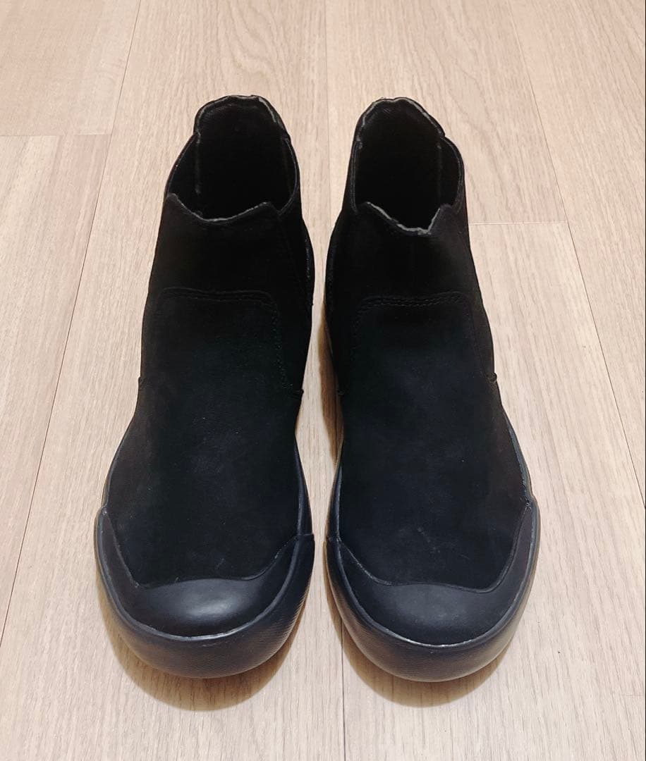 【新品未使用】KEEN （キーン）エレナ チェルシー ブーツ24㎝ 防水