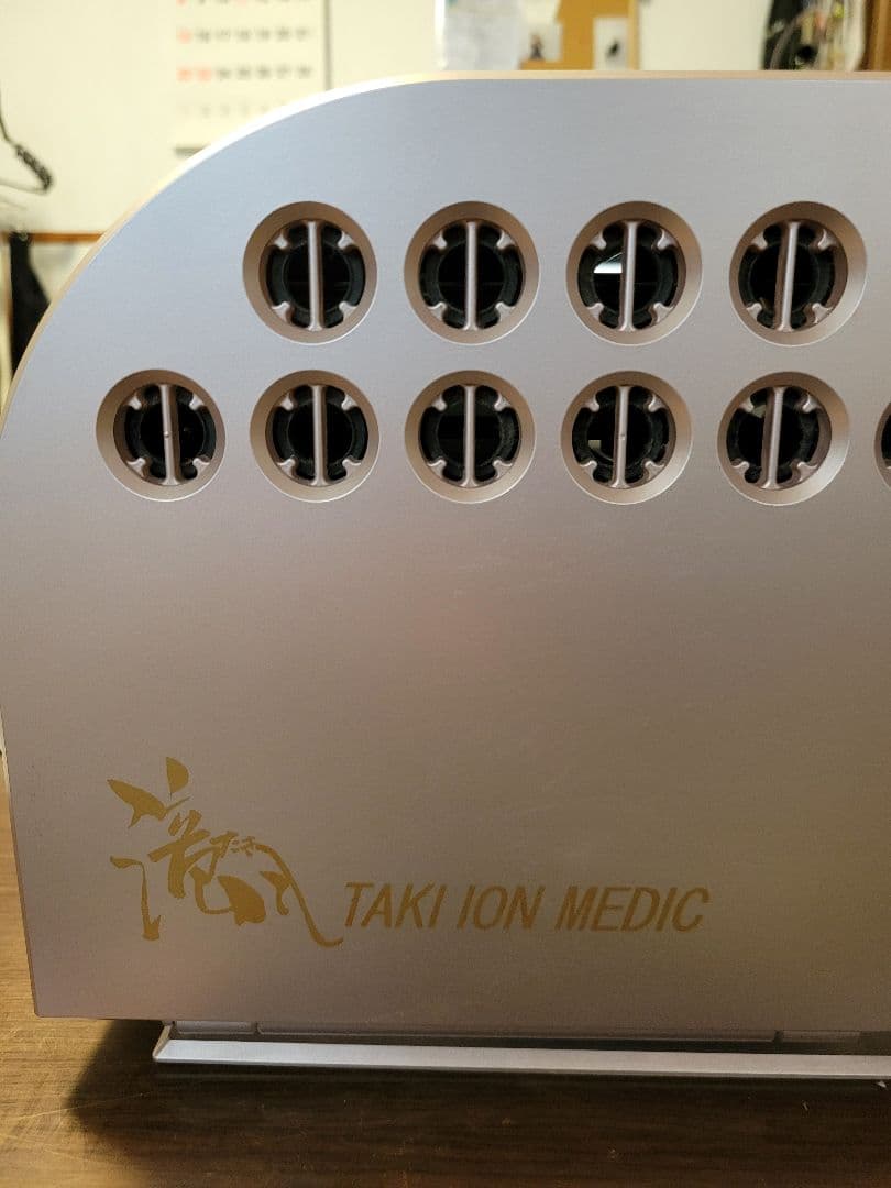 滝風イオンメディック　TAKI ION MEDIC　イオン発生器