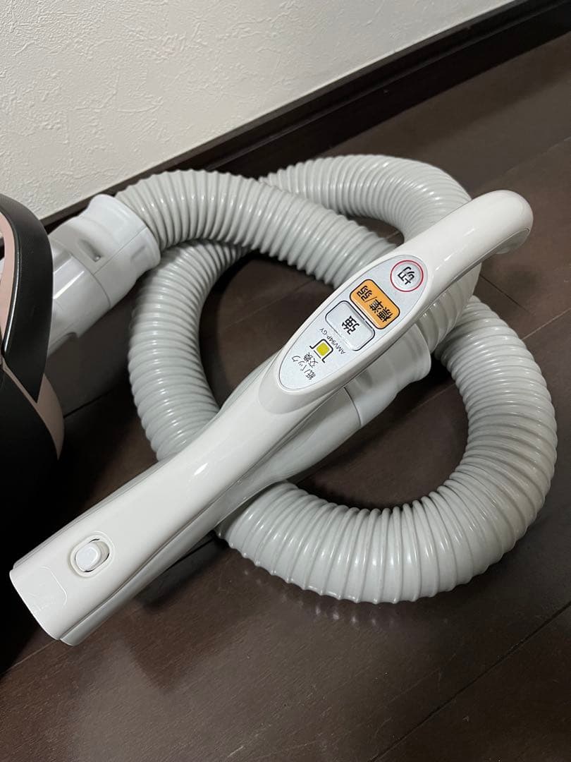 2018年製Panasonic 紙パック式掃除機 MC-PK19A-P