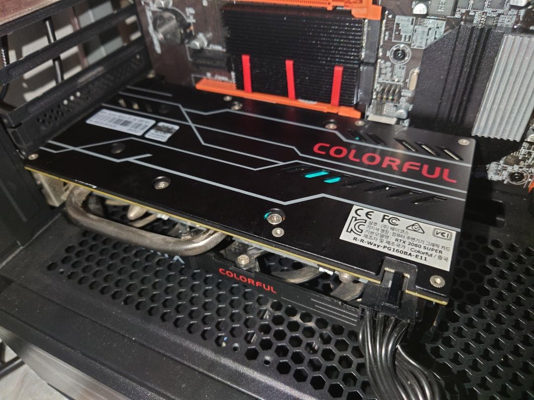 グラフィックボード・グラボ・ビデオカード Colorful GeForce RTX 2060 SUPER 8GB