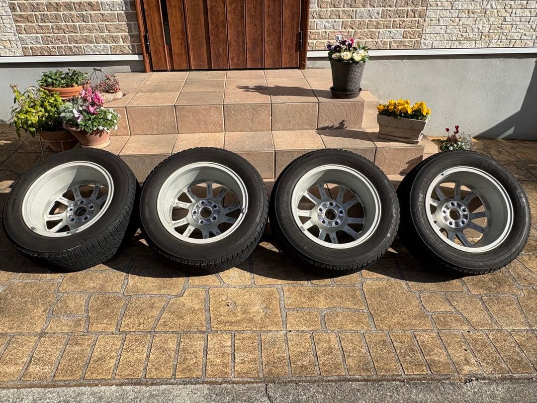 プリウスα　ブリヂストン スタッドレスセット 16インチ 205/60R16