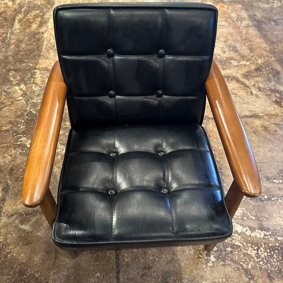 m*u様 カリモク60kチェアミニ