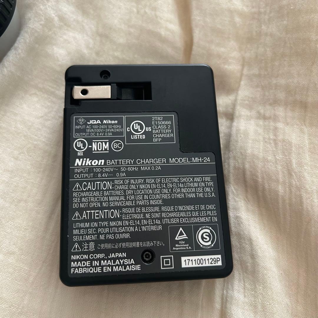 Nikon D5600 一眼レフカメラ　NIKKOR 35mm f/1.8G