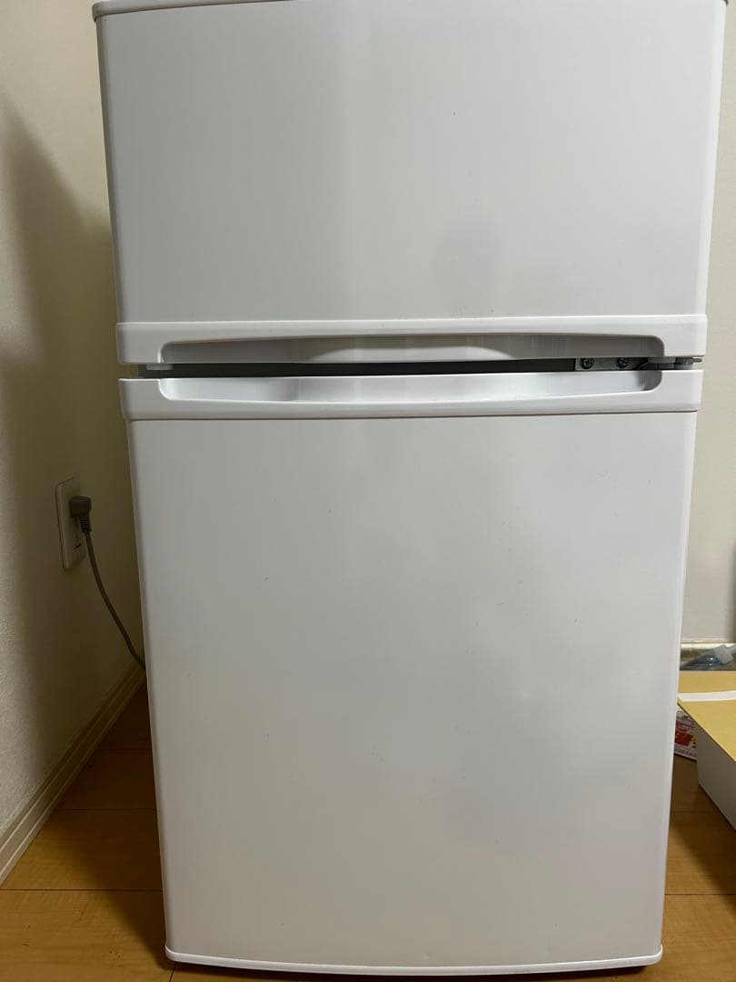 冷蔵庫　85L maxzen 2024年製