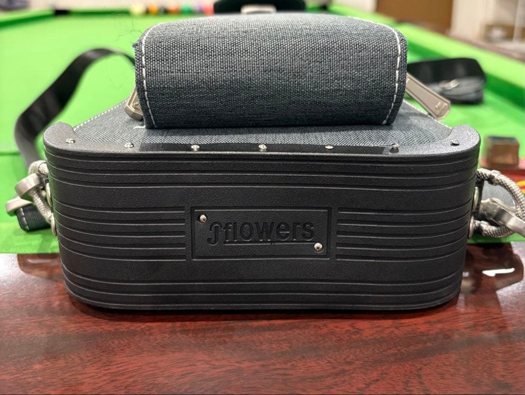 J FLOWERS キューケース グレー