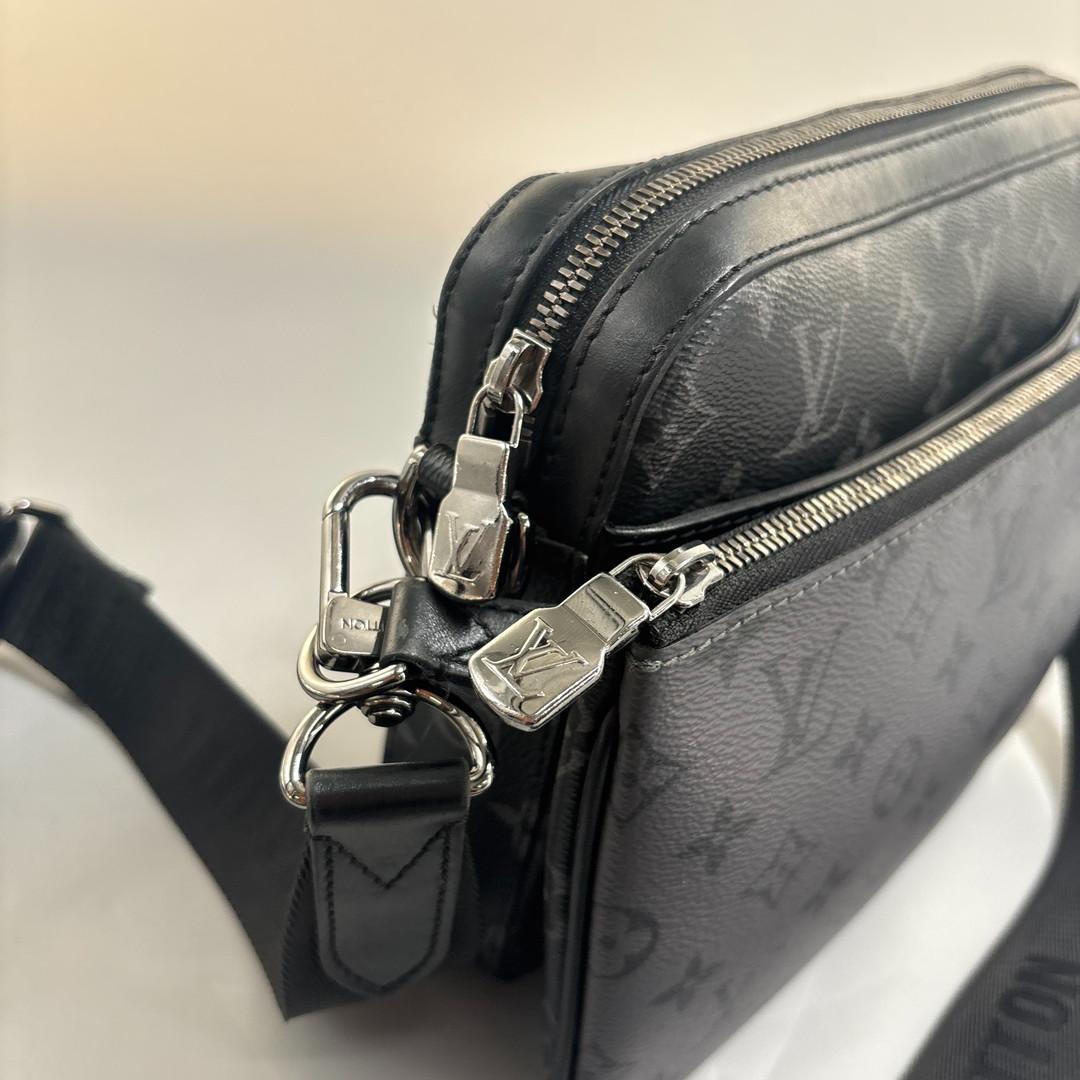 極美品 ルイヴィトン モノグラムエクリプス トリオメッセンジャー メンズ