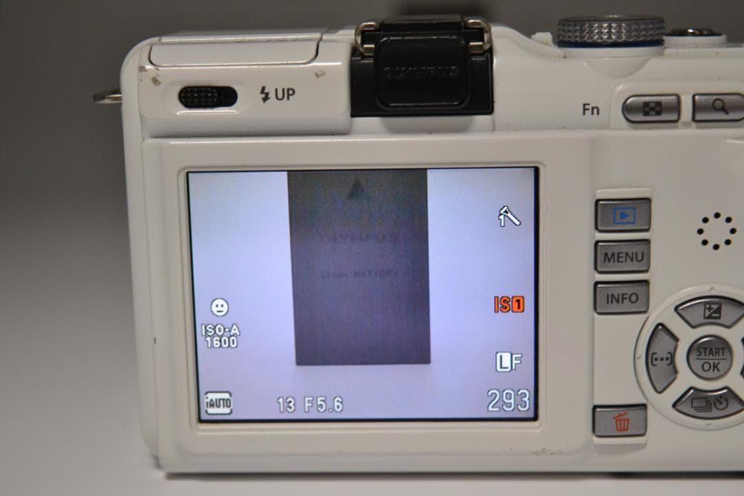 オリンパス　OLYMPUS E-PL1s レンズキット スマホ転送キット付