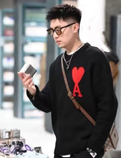 AMI PARIS ブラック ハート刺繍 セーター 秋冬ニット M