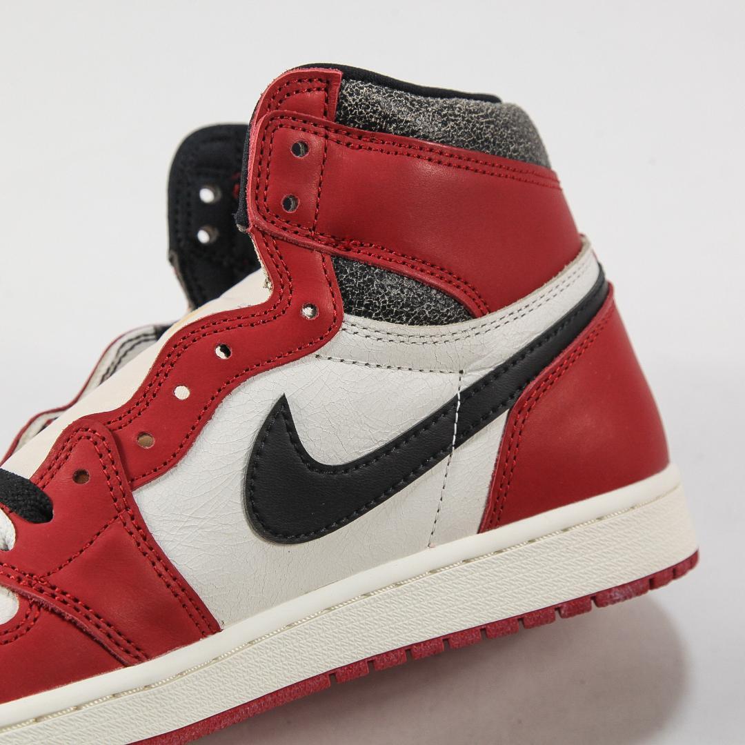 新品 NIKE AIR JORDAN 1 OG シカゴ DZ5485-612