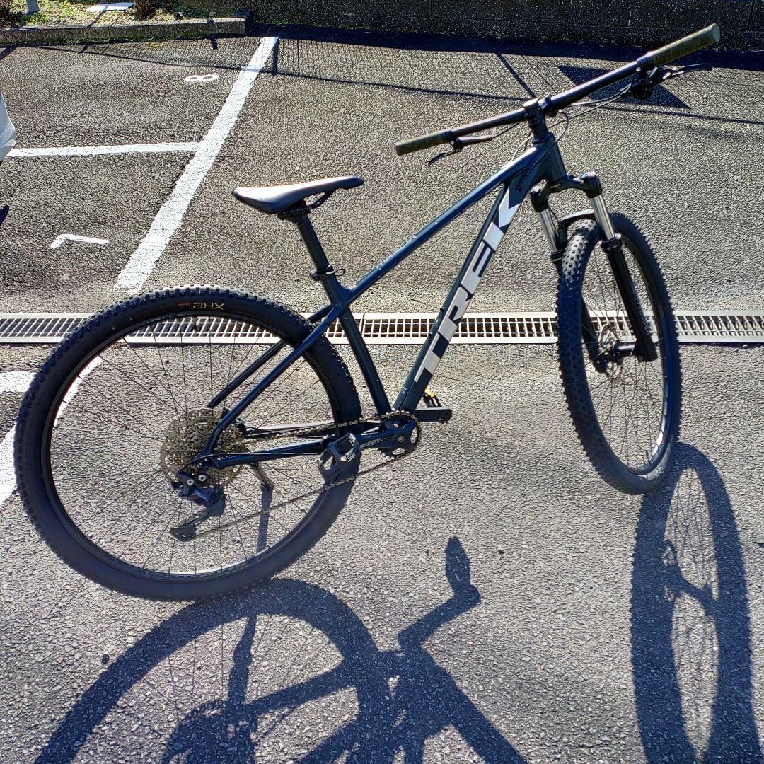 【引取り限定】Trek MARLIN 7 2021 モデル　29インチ　ネイビー