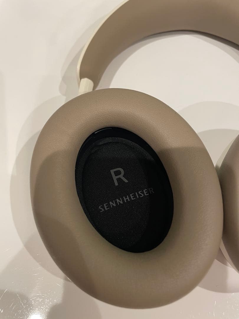 【超美品】Sennheiser Accentum Wireless ホワイト