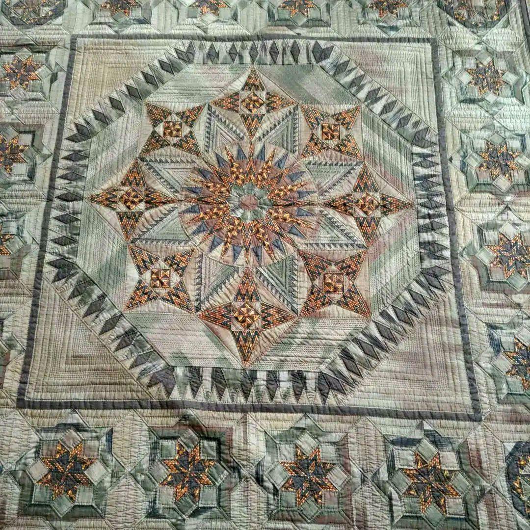 ハンドメイド　パッチワーク　タペストリー