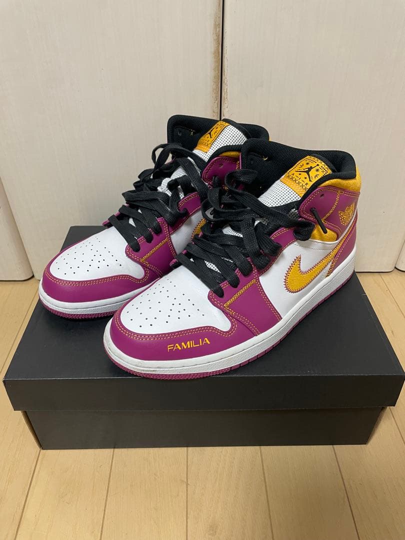 NIKE AIR JORDAN1 MID ナイキ　エアジョーダン1 死者の日