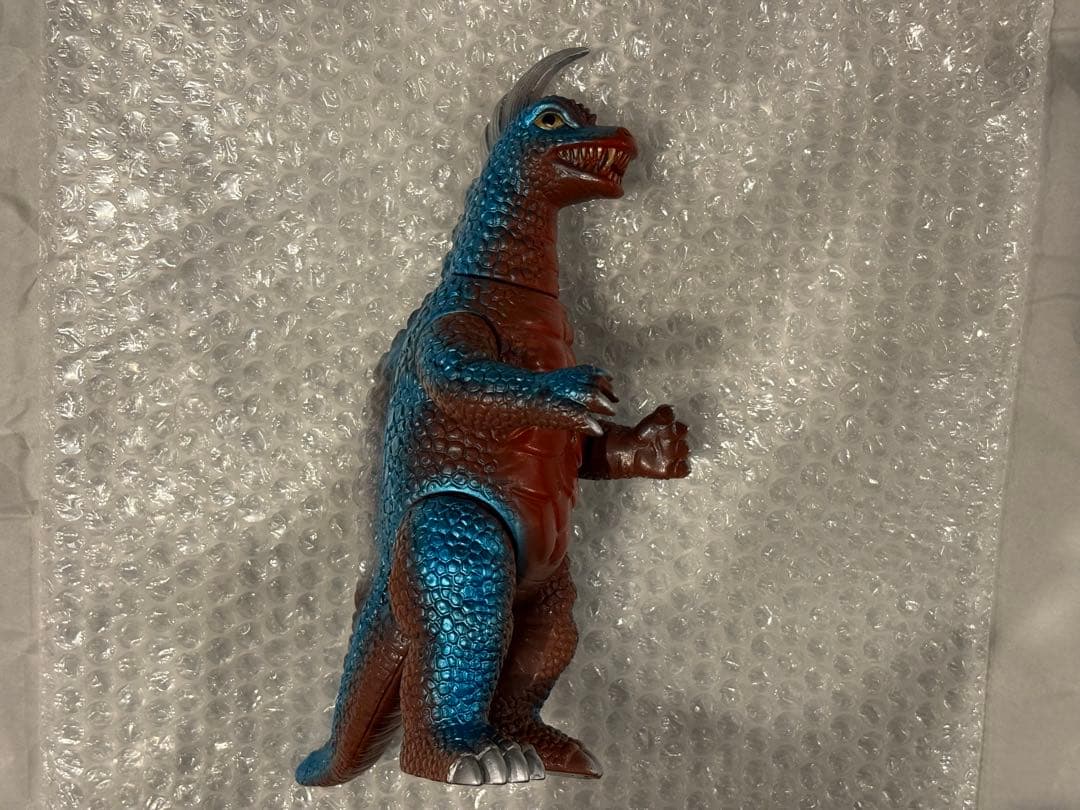 ブルマァク アーストロン 復刻版 茶色成型