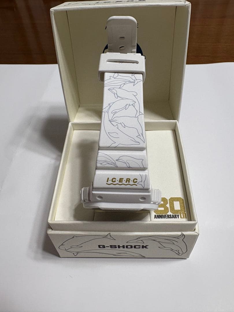 G-SHOCK GMD-W5601K-7JR 美品　イルカ