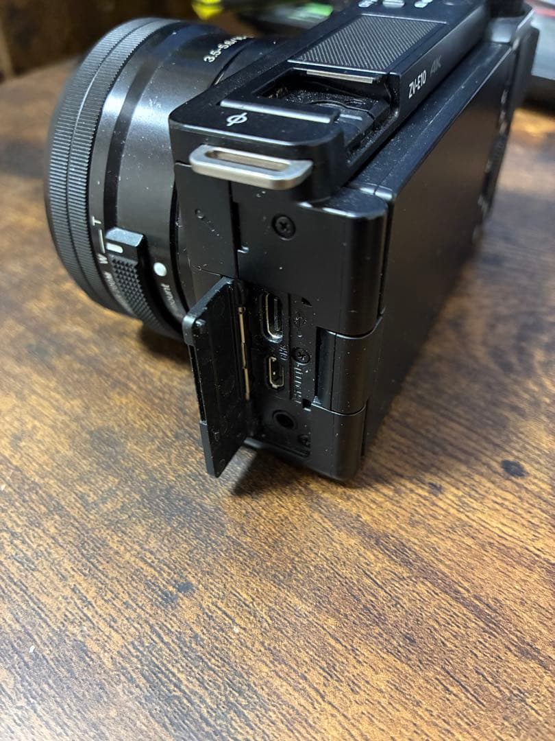 Sony ZV-E10 ミラーレスカメラ 35-56mmレンズ付き