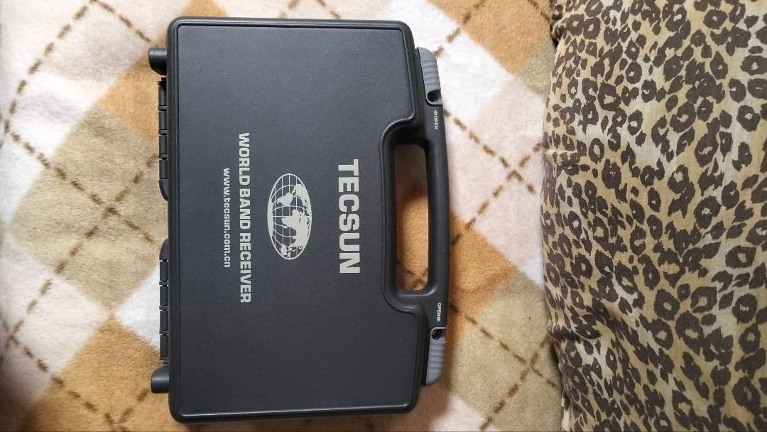 TECSUN PL-880 ワールドバンドレシーバー