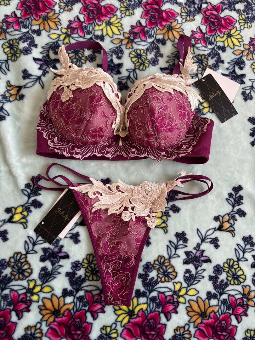 サルート　プレステージ　94 E70 ソングM