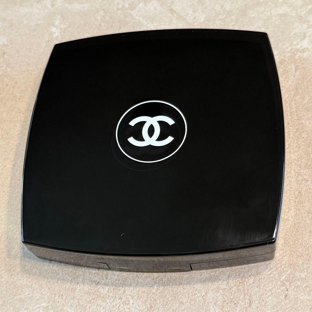 CHANEL ジュードゥルミエール JEUX DE LUMIÈRES パレット