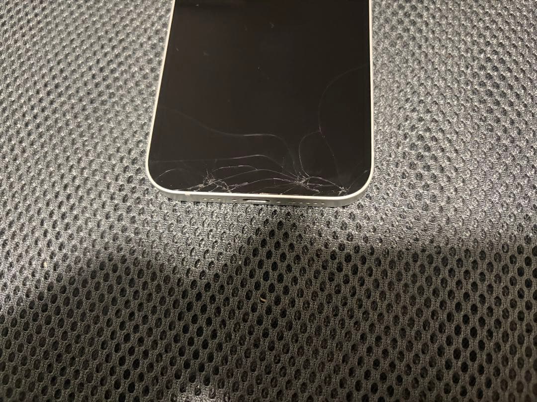 【訳アリ激安】iPhone16e ホワイト 128GB 本体のみ