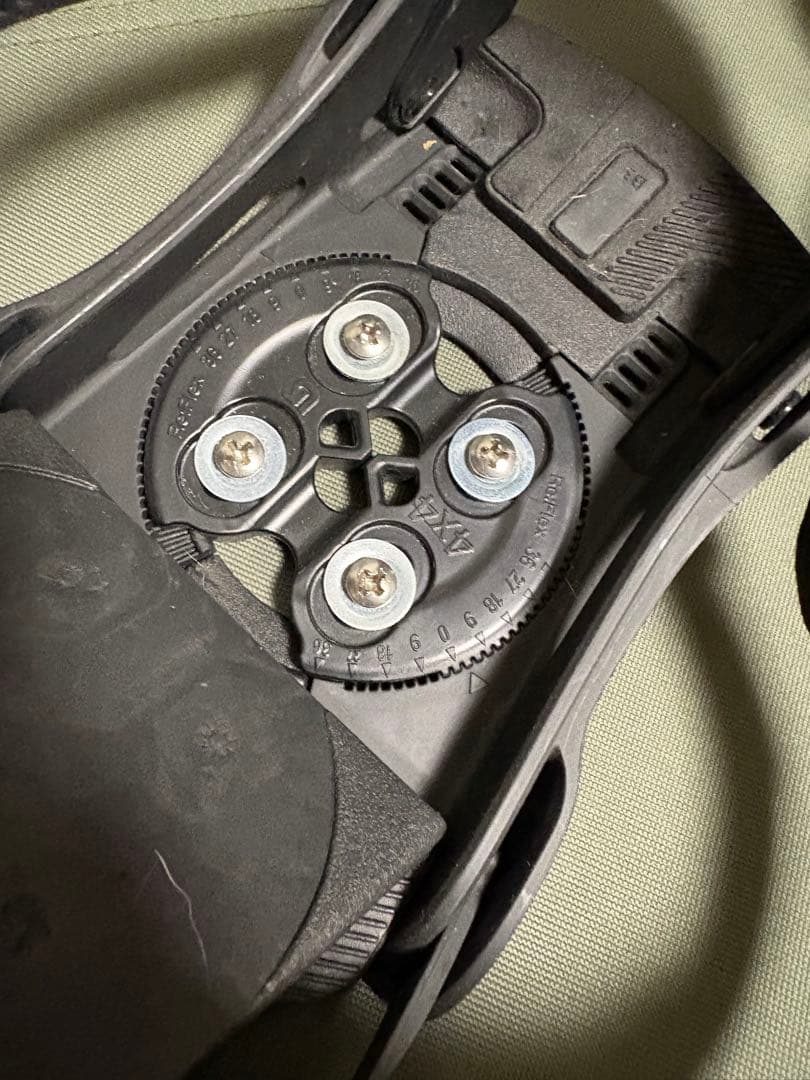 burton binding Malavita スノーボード　ビンディング