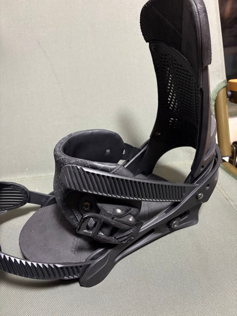 burton binding Malavita スノーボード　ビンディング
