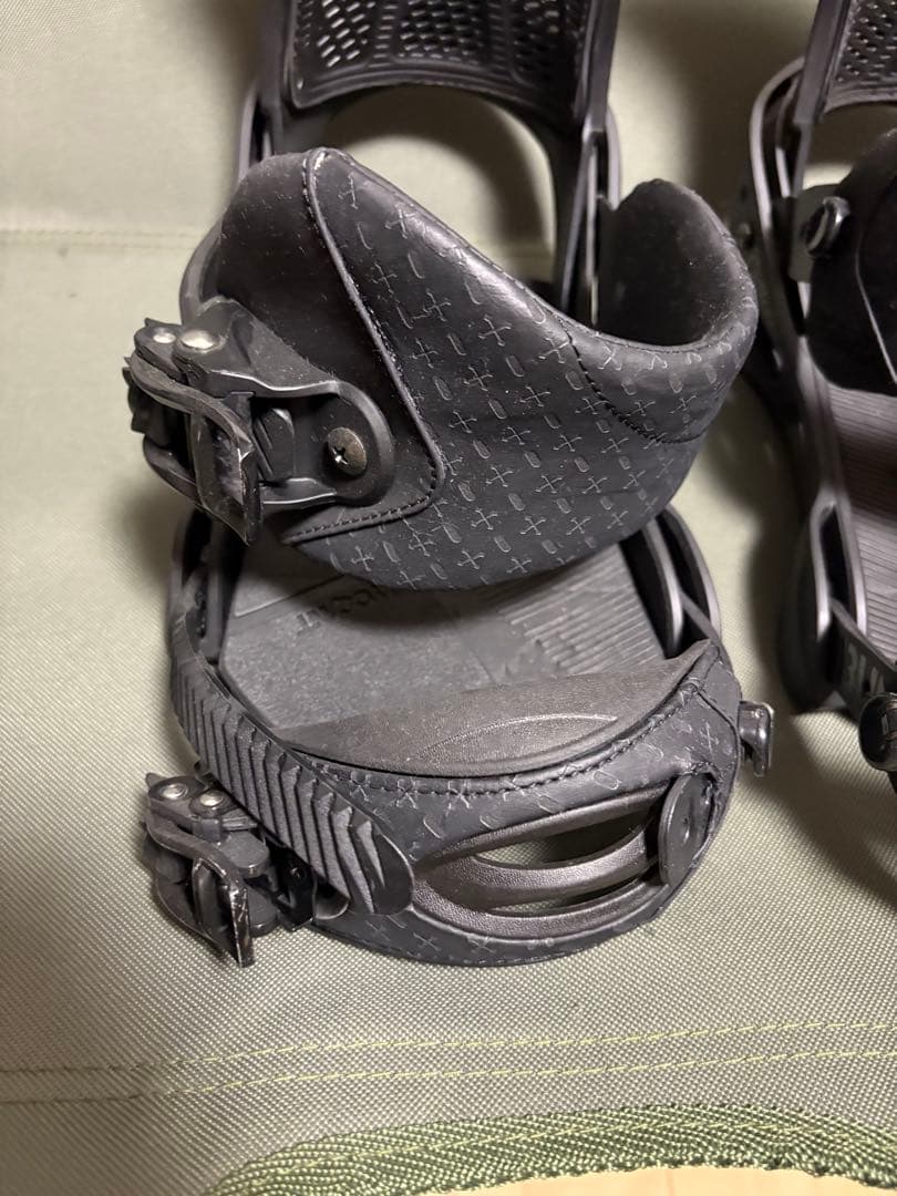 burton binding Malavita スノーボード　ビンディング