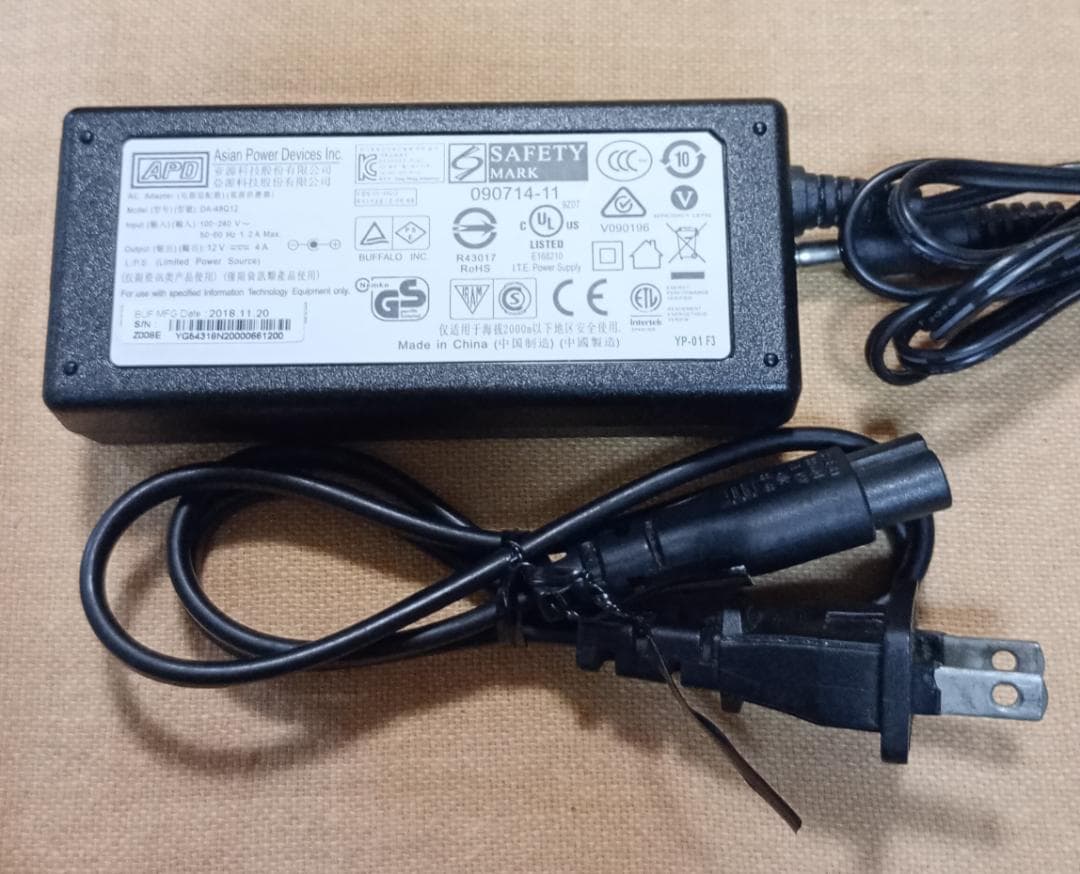 ★【HDD使用僅か】BUFFALO 4TB NAS LS220DN0402B相当