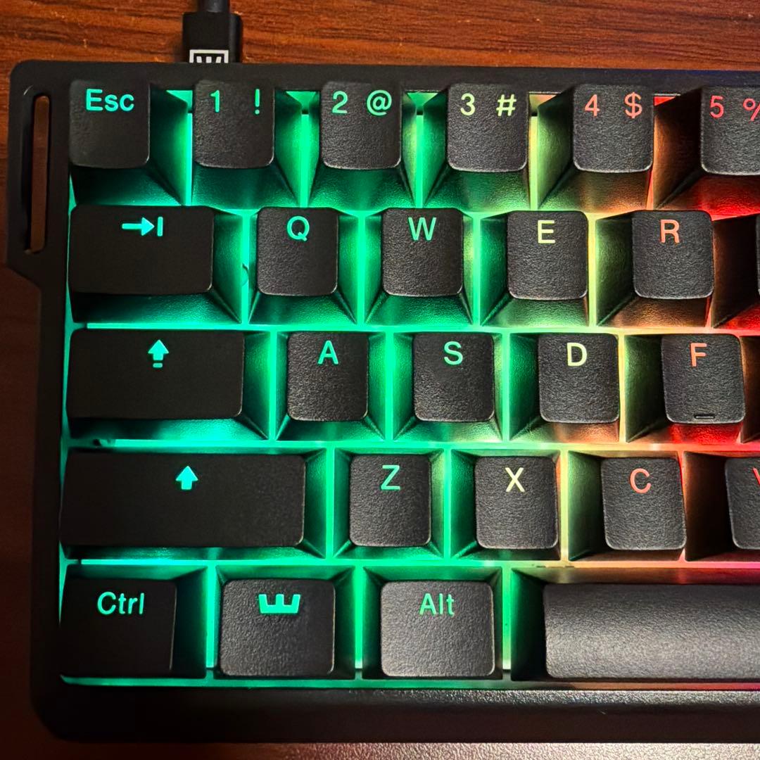 Wooting 60HE US ANSI配列 純正リストレスト付き