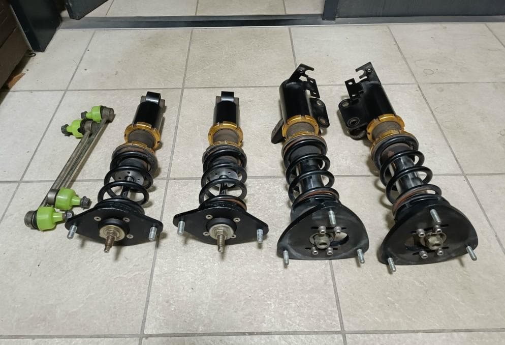 86ハチロク ZN6 BRZ ZC6 フルタップ式車高調