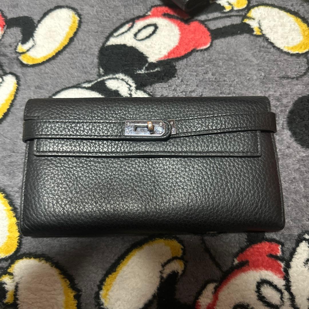 HERMES 黒長財布