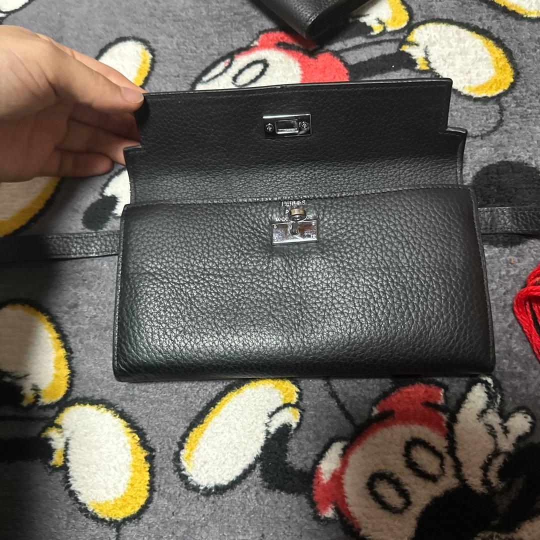 HERMES 黒長財布