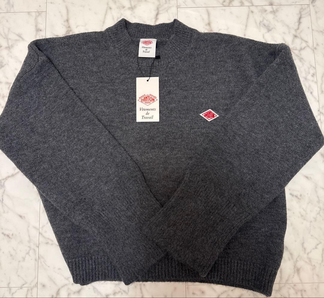 新品タグ付／DANTON ダントン ❤️ニット グレー ロゴワッペン❤️極暖