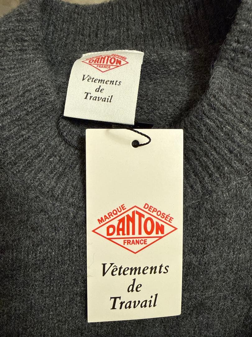 新品タグ付／DANTON ダントン ❤️ニット グレー ロゴワッペン❤️極暖