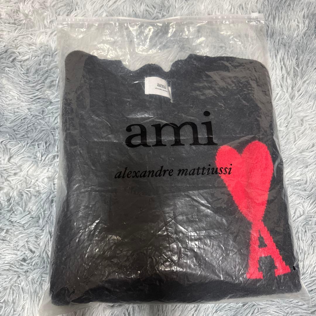 ami 黒 ニットセーター ハート刺繍