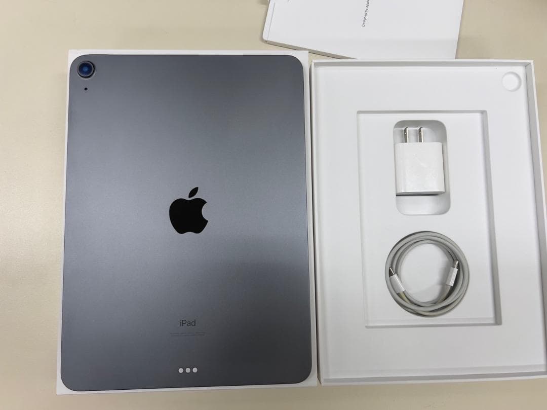 iPad air 4 スペースグレー 256GB WiFiモデル