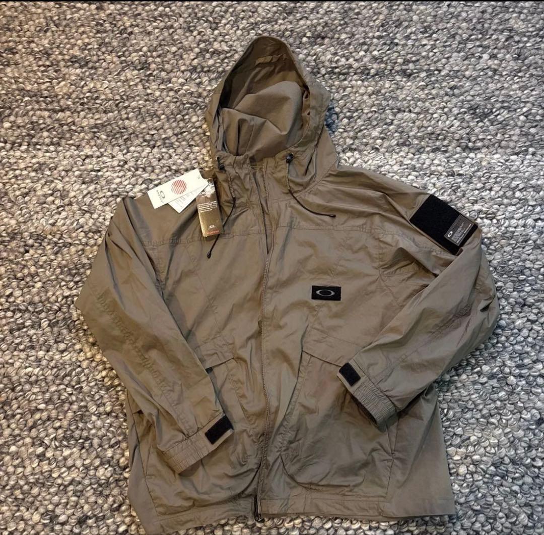 S*y様 オークリー ナイロンジャケット マウンテンパーカー　　スノボーウェア
