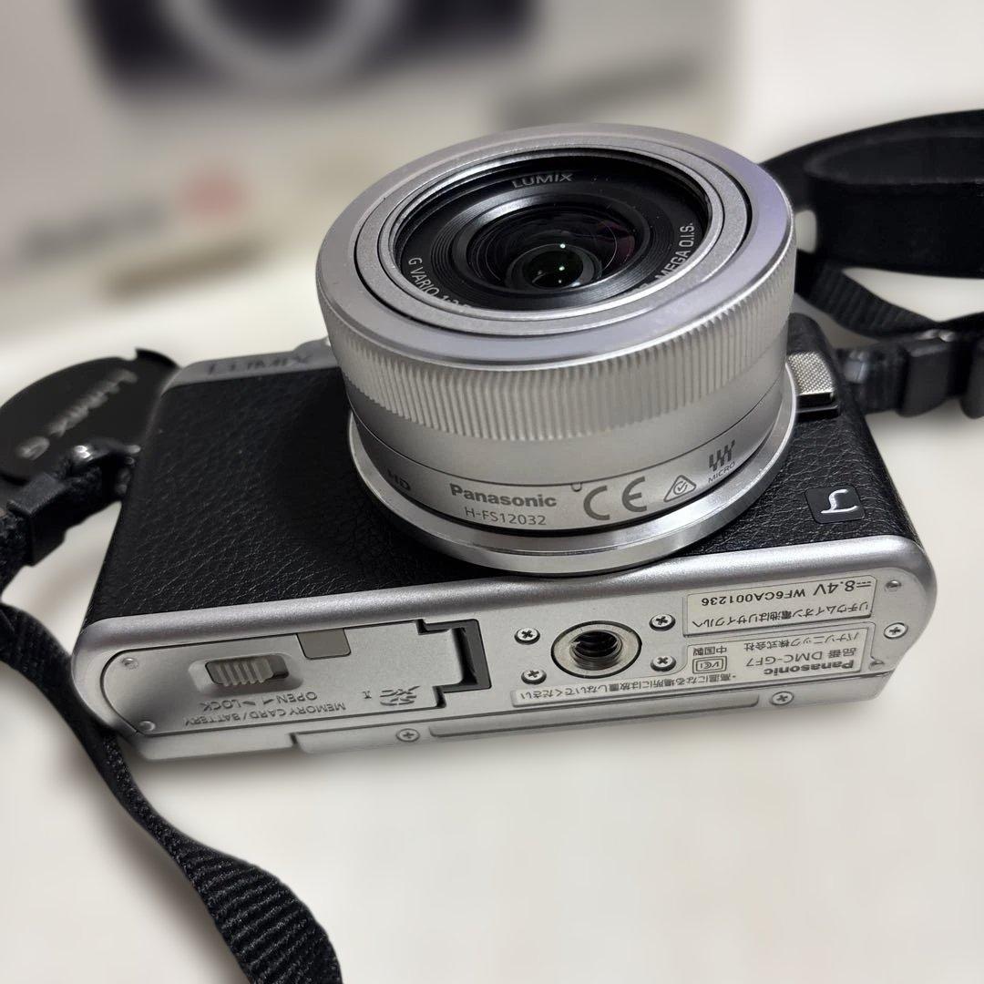 Panasonic DMC-GF7W ミラーレス一眼カメラ
