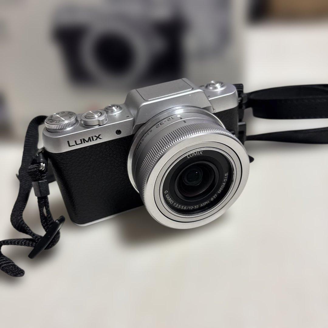 Panasonic DMC-GF7W ミラーレス一眼カメラ