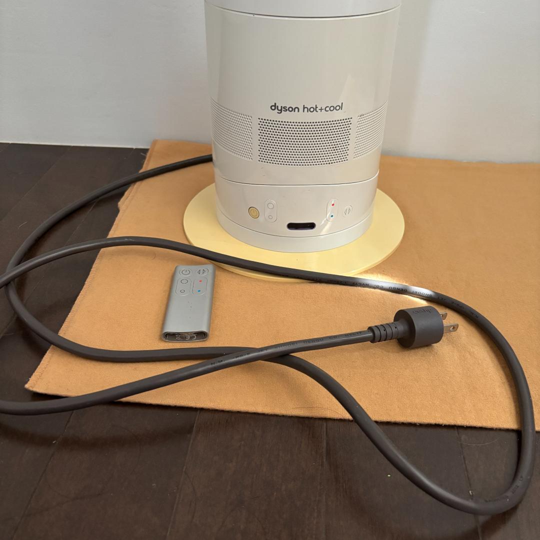 dyson hot＋cool AM04 ファンヒーター（リモコン付き）ホワイト
