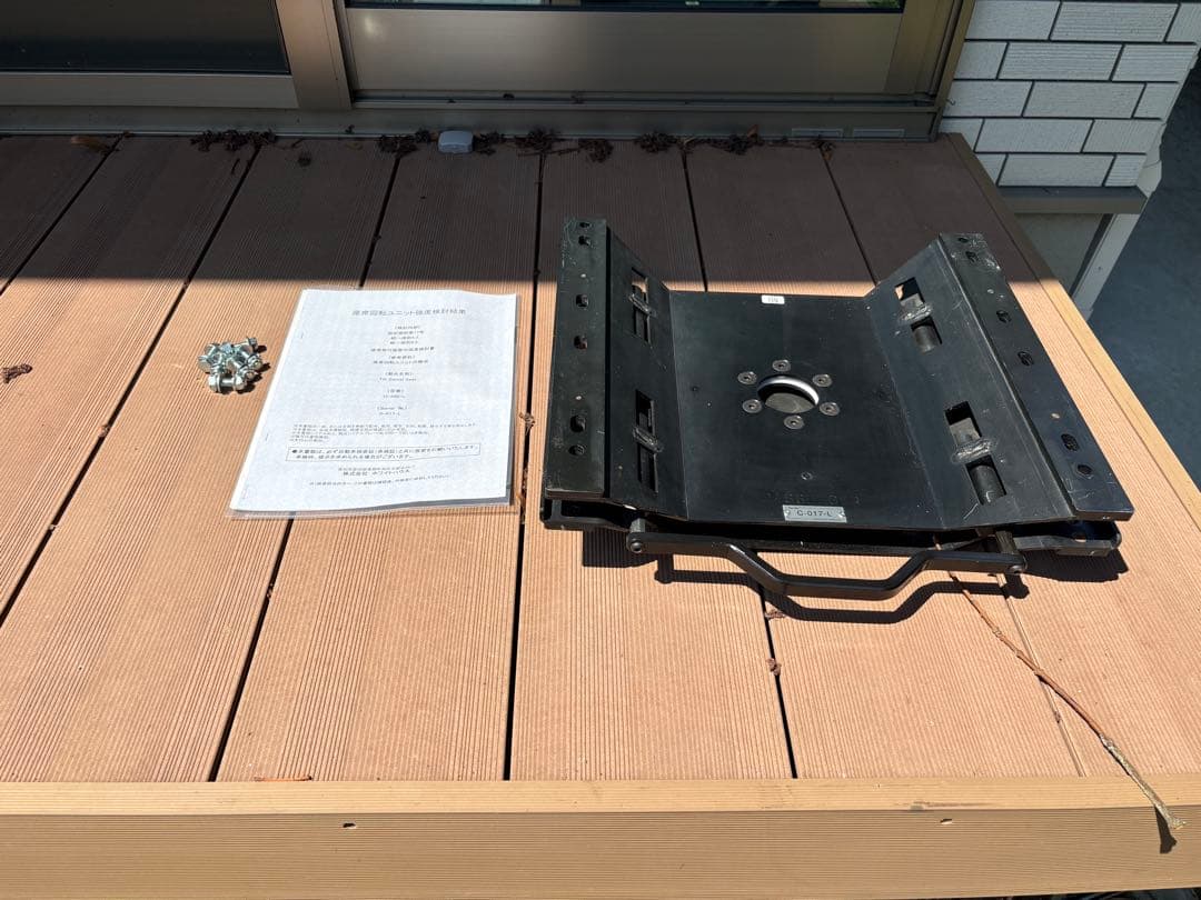 値下げ。ハイエース　スイベルシート　助手席側